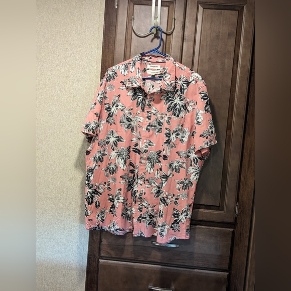 Good threads poplin 100% cotton Hawaiian shirt. Short sleeves. unisex. Pink. - Picture 1 of 7